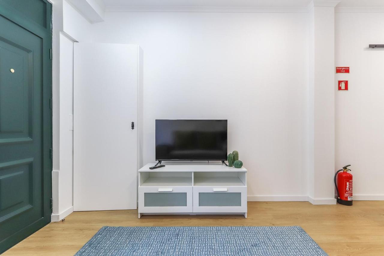 Vita Portucale ! Stylish Apartment Campo Ourique Lisabona Exterior foto