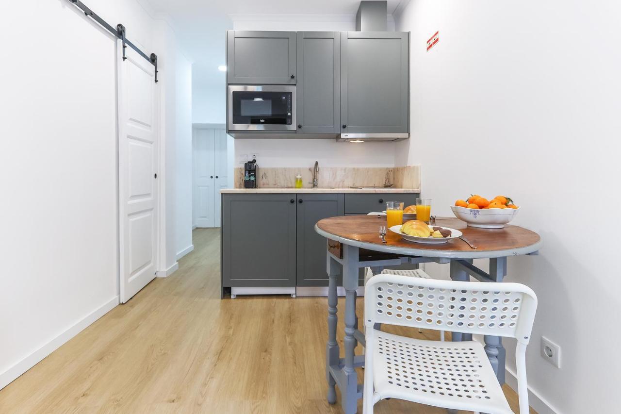 Vita Portucale ! Stylish Apartment Campo Ourique Lisabona Exterior foto