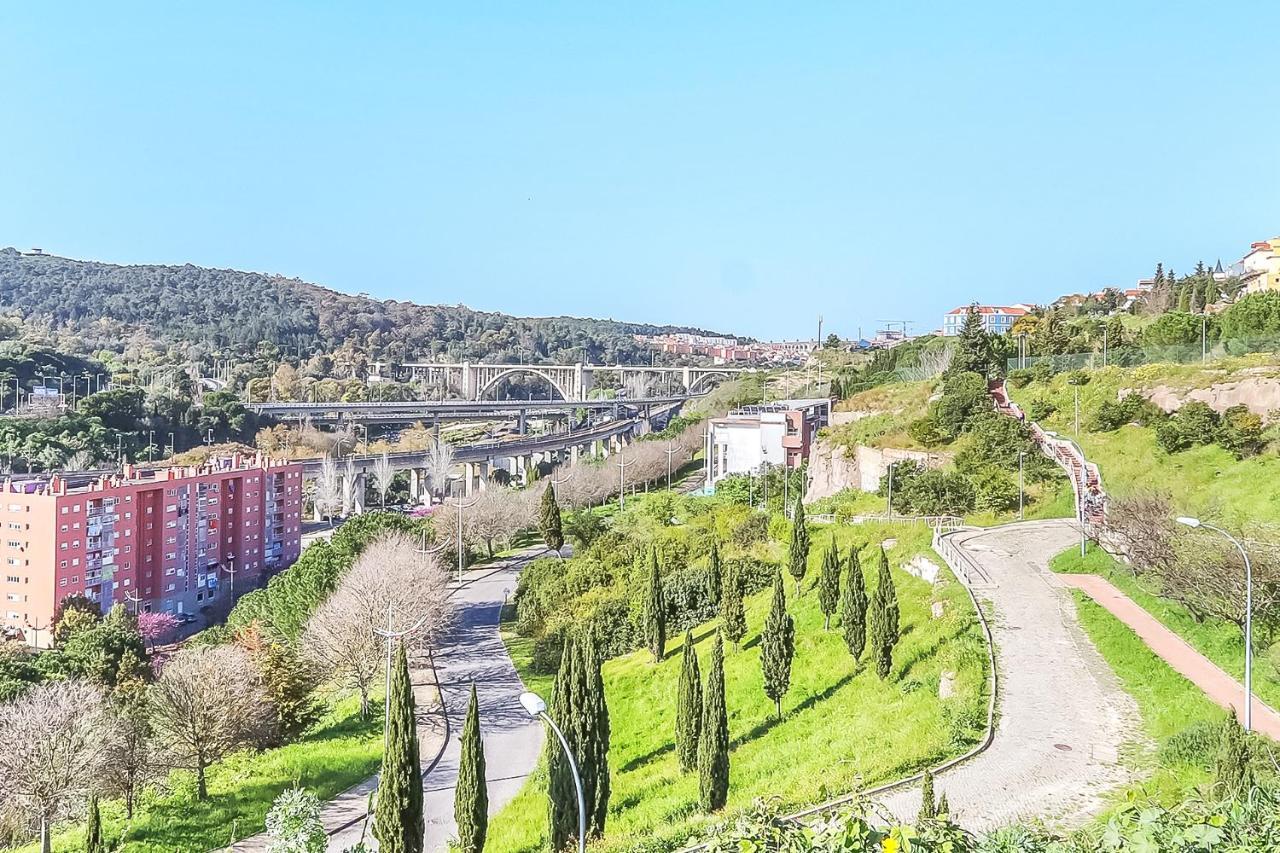 Vita Portucale ! Stylish Apartment Campo Ourique Lisabona Exterior foto