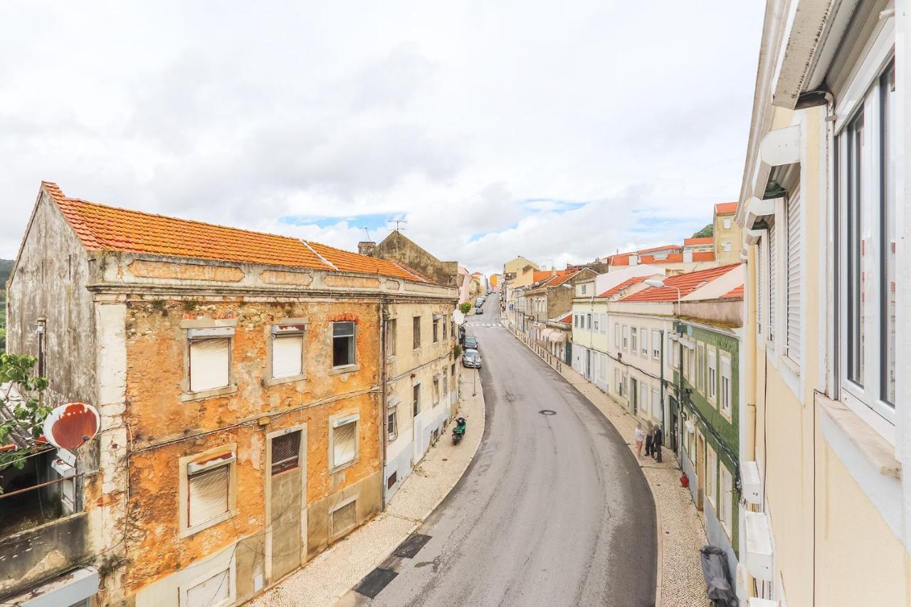 Vita Portucale ! Stylish Apartment Campo Ourique Lisabona Exterior foto