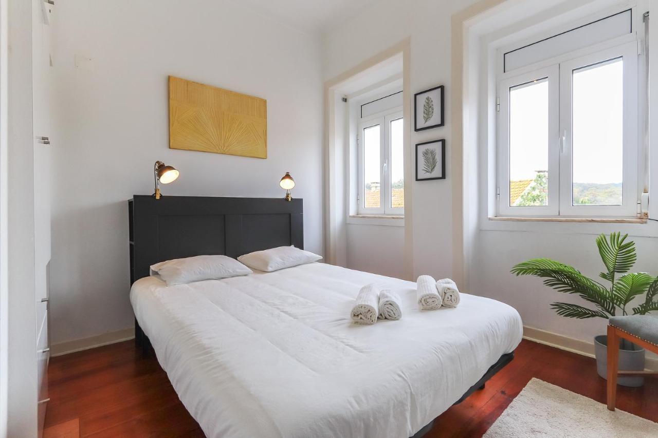 Vita Portucale ! Stylish Apartment Campo Ourique Lisabona Exterior foto