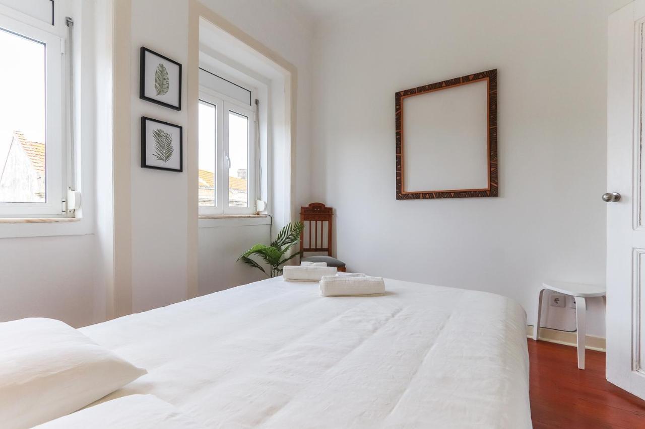 Vita Portucale ! Stylish Apartment Campo Ourique Lisabona Exterior foto