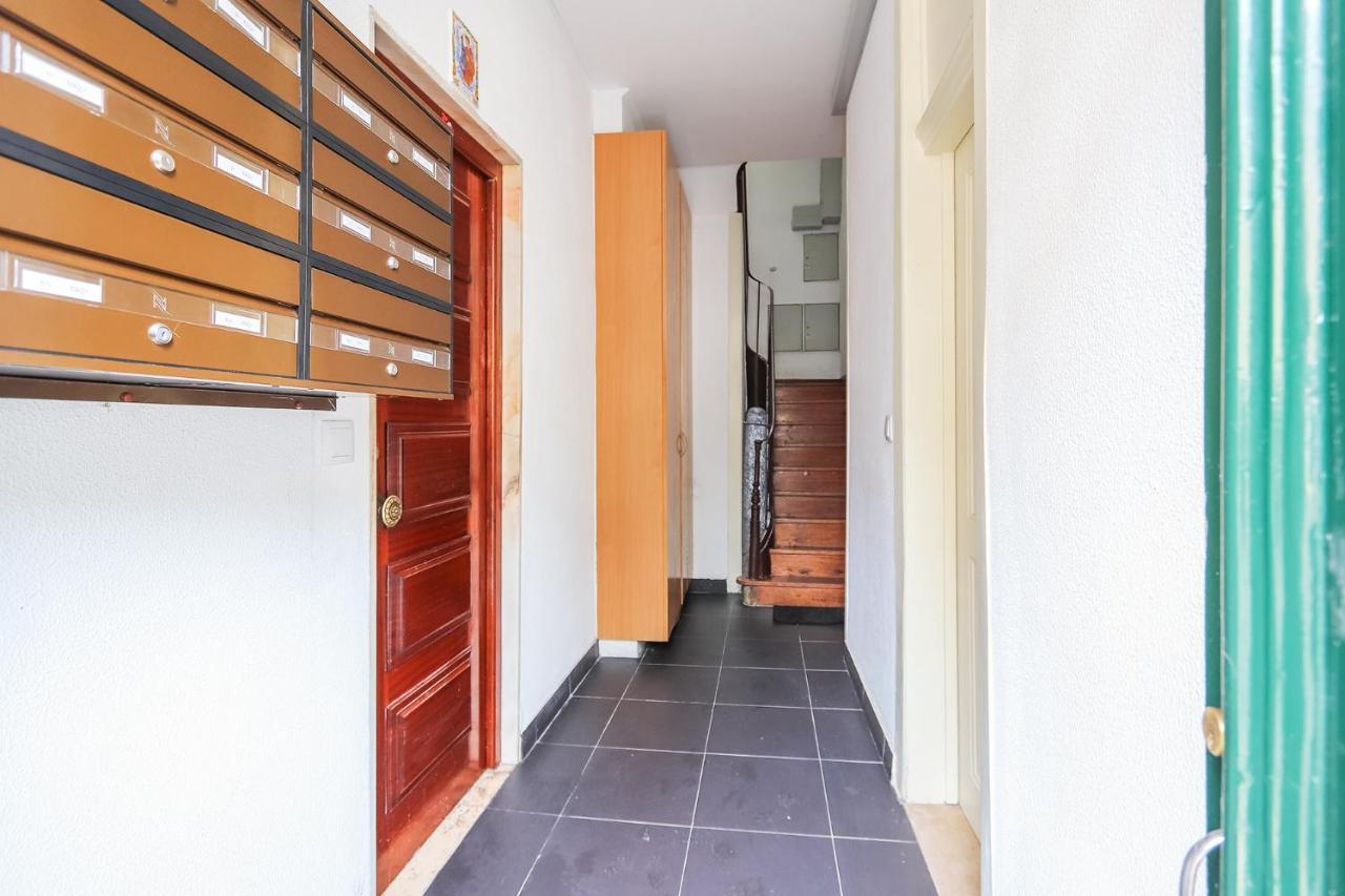 Vita Portucale ! Stylish Apartment Campo Ourique Lisabona Exterior foto