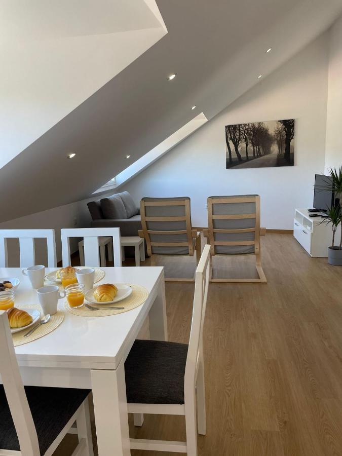 Vita Portucale ! Stylish Apartment Campo Ourique Lisabona Exterior foto