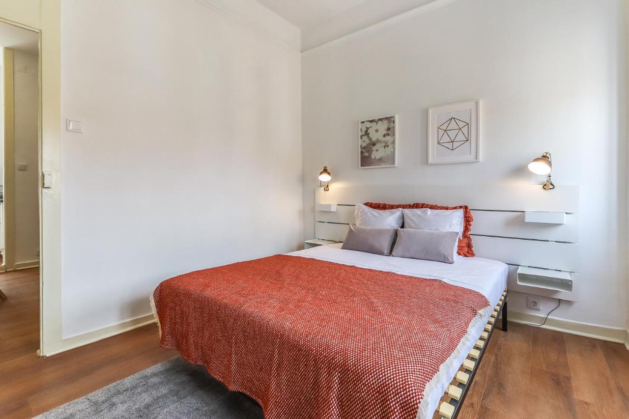 Vita Portucale ! Stylish Apartment Campo Ourique Lisabona Exterior foto