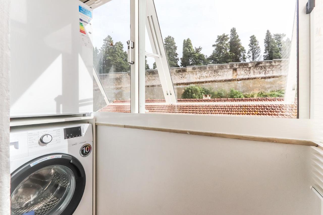 Vita Portucale ! Stylish Apartment Campo Ourique Lisabona Exterior foto