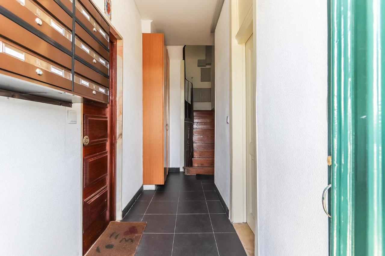 Vita Portucale ! Stylish Apartment Campo Ourique Lisabona Exterior foto