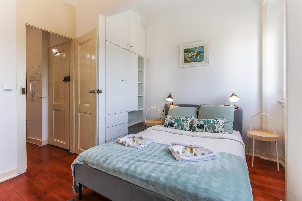 Vita Portucale ! Stylish Apartment Campo Ourique Lisabona Exterior foto