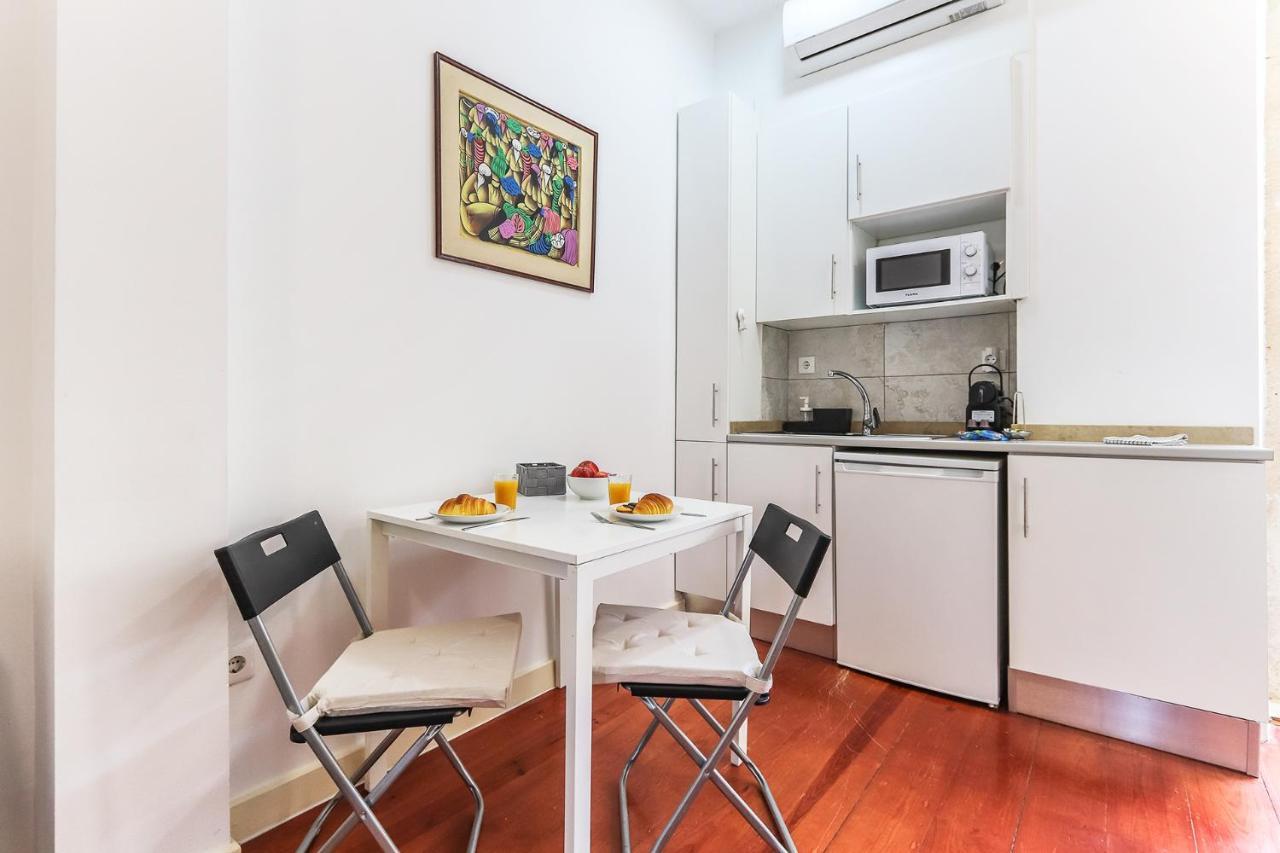 Vita Portucale ! Stylish Apartment Campo Ourique Lisabona Exterior foto